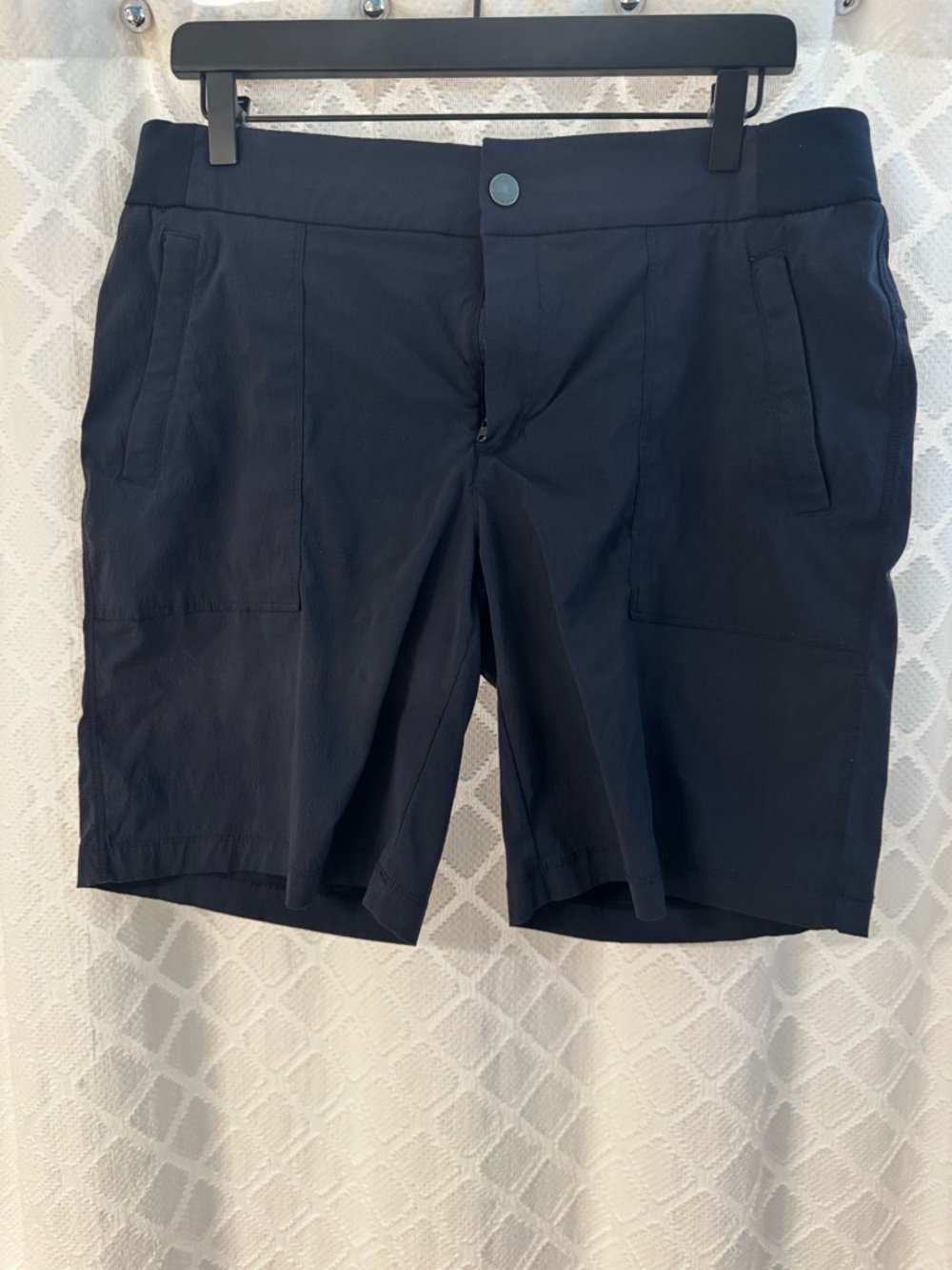 Athleta Trekkie Bermuda 2.0 Shorts Navy